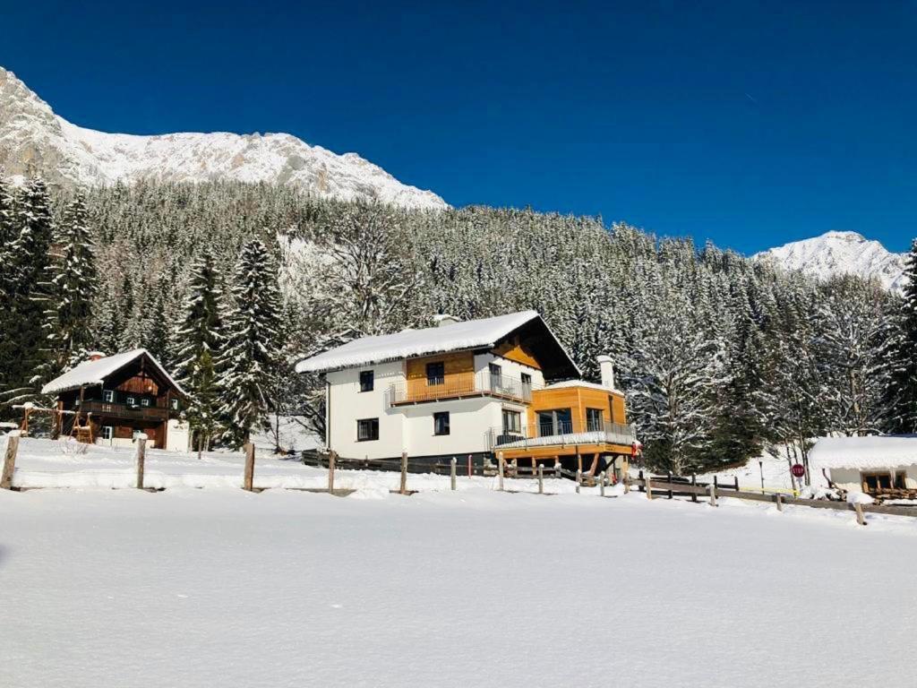 Bergkristallhaus Ramsau am Dachstein Exterior photo